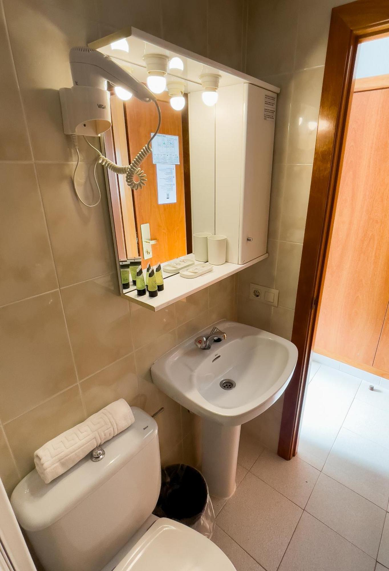 Hotel Maremagnum Лорет де Мар Екстериор снимка